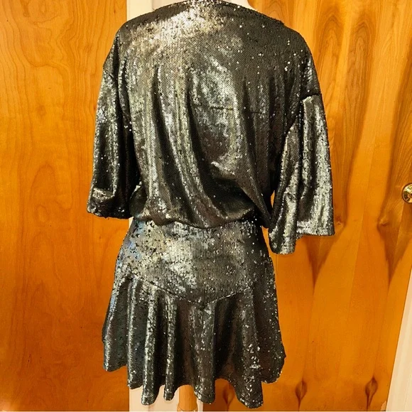 Free people silver sequin mini dress NWT size small - Picture 3 of 5